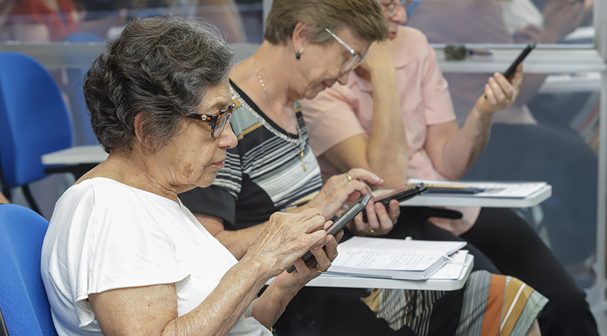 Curso smartfone no Paraná Previdência