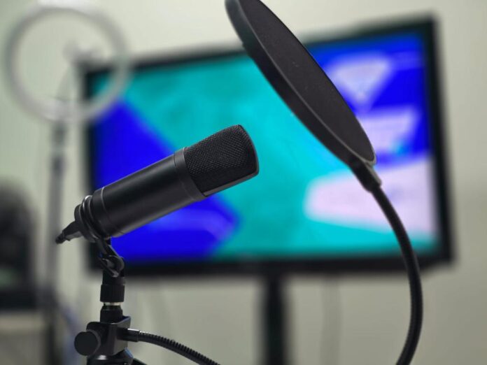 TV rádio microfone (2)