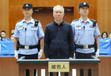 China condena fundador da Evergrande à prisão perpétua por fraude financeira
