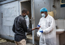 Epidemia de ebola na RD Congo deixa mais de 2 mil mortos