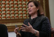 Como fica a Embaixada do Brasil nos EUA após visto da embaixadora ser cancelado?