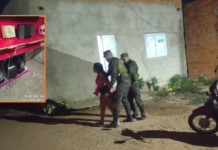 Força Tática prende mulher com submetralhadora e simulacro de arma em Várzea Grande