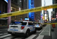 Mulher é baleada pela polícia após esfaquear duas pessoas em Nova York