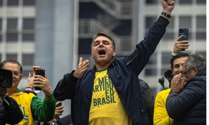 Flavio-Bolsonaro (1)