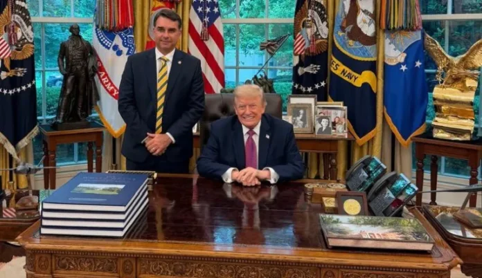 flavio-trump-casa-branca